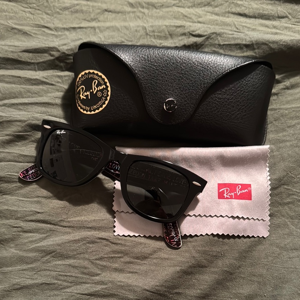 Ray-Ban Classic Black Sunglasses with Case - Picture 2 of 7